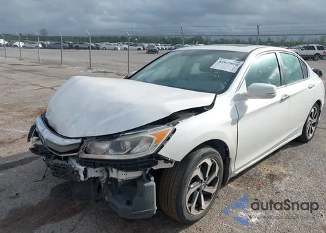 2017 Honda Accord Ex-L z USA, uszkodzony, nr VIN 1HGCR2F87HA122311